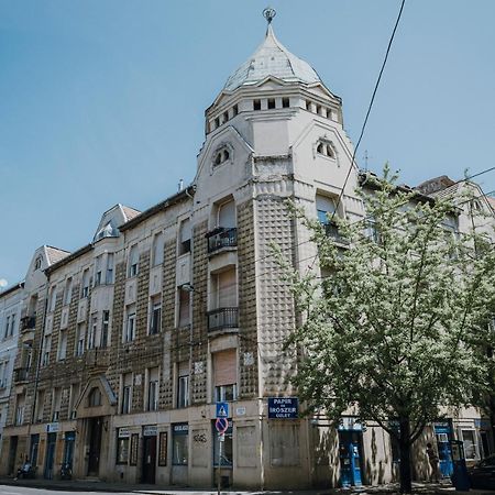 Dozsa Apartman Szeged Eksteriør bilde