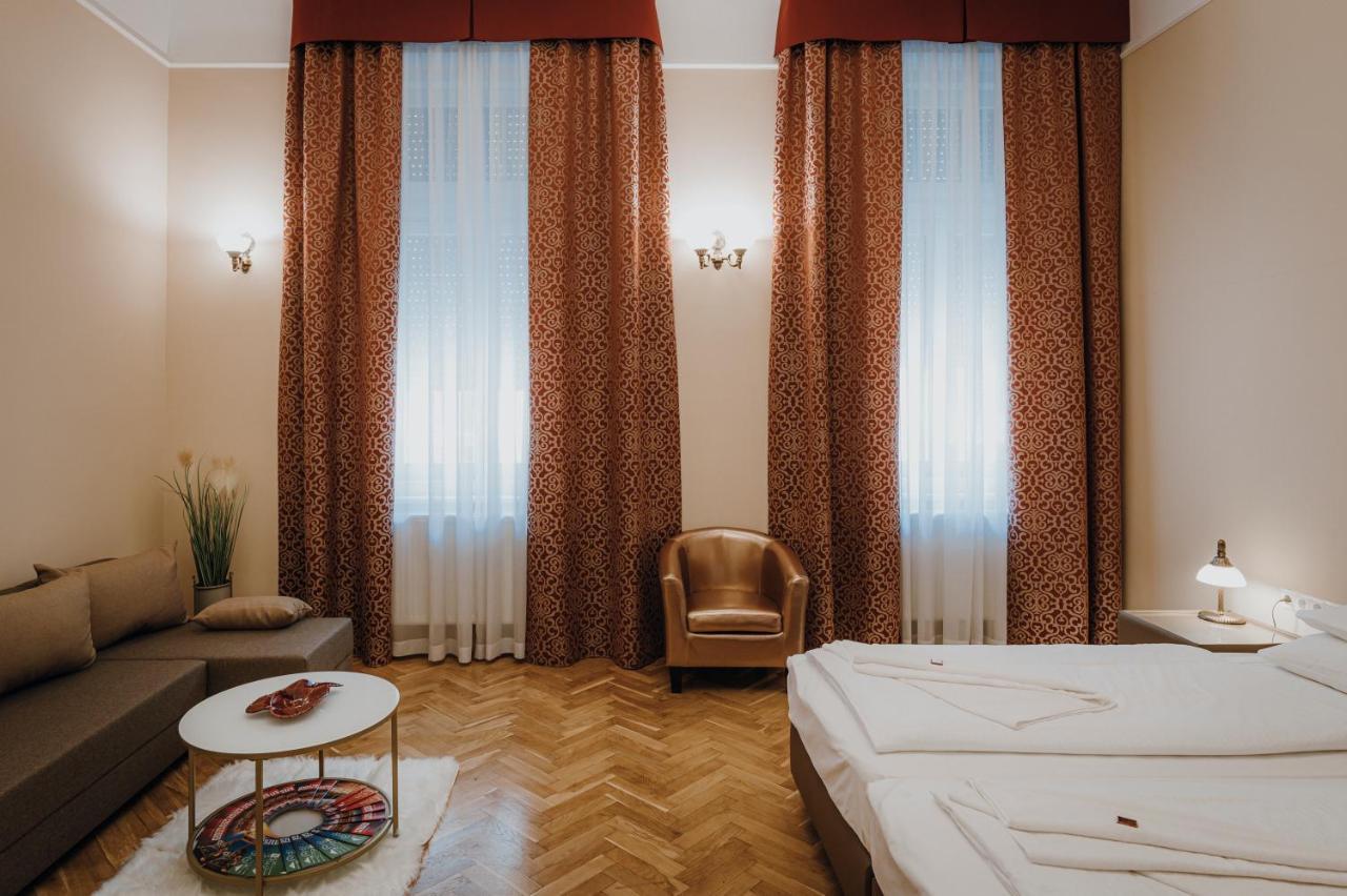 Dozsa Apartman Szeged Eksteriør bilde