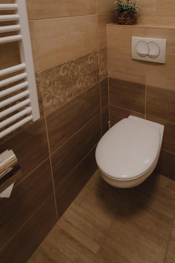 Dozsa Apartman Szeged Eksteriør bilde