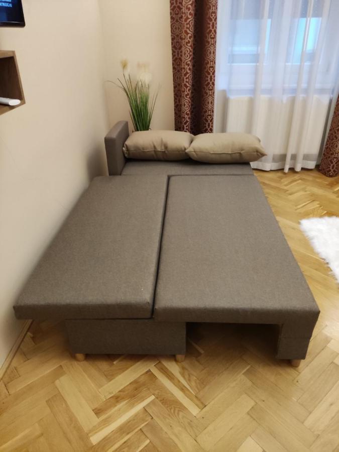 Dozsa Apartman Szeged Eksteriør bilde